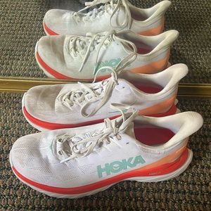 Hoka Mach 4 Running shoes Womens (9.5)